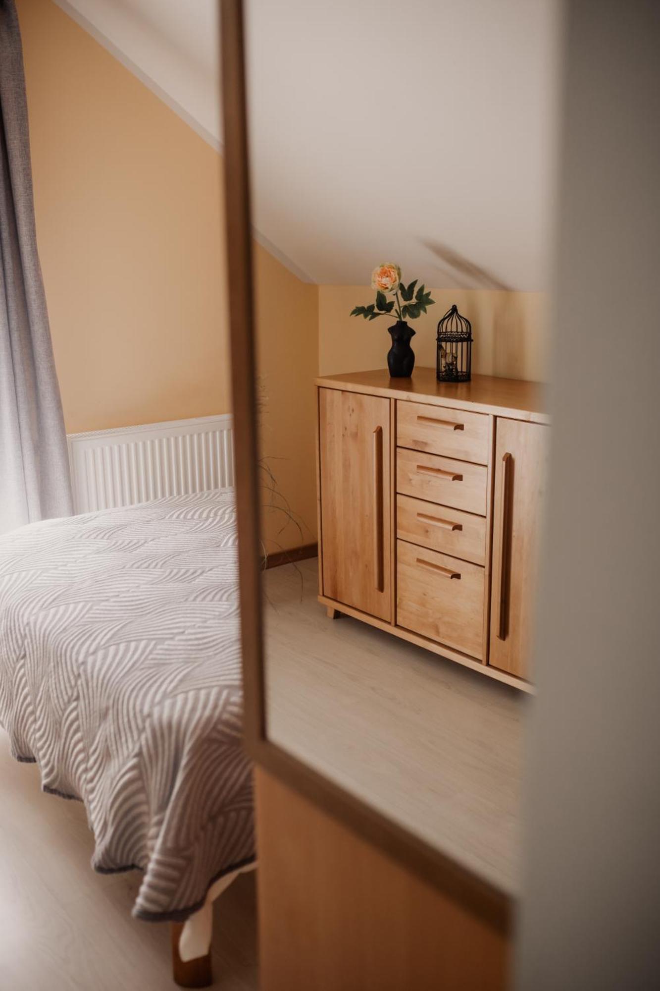 Saules Iela 2A Apart otel Saldus Oda fotoğraf