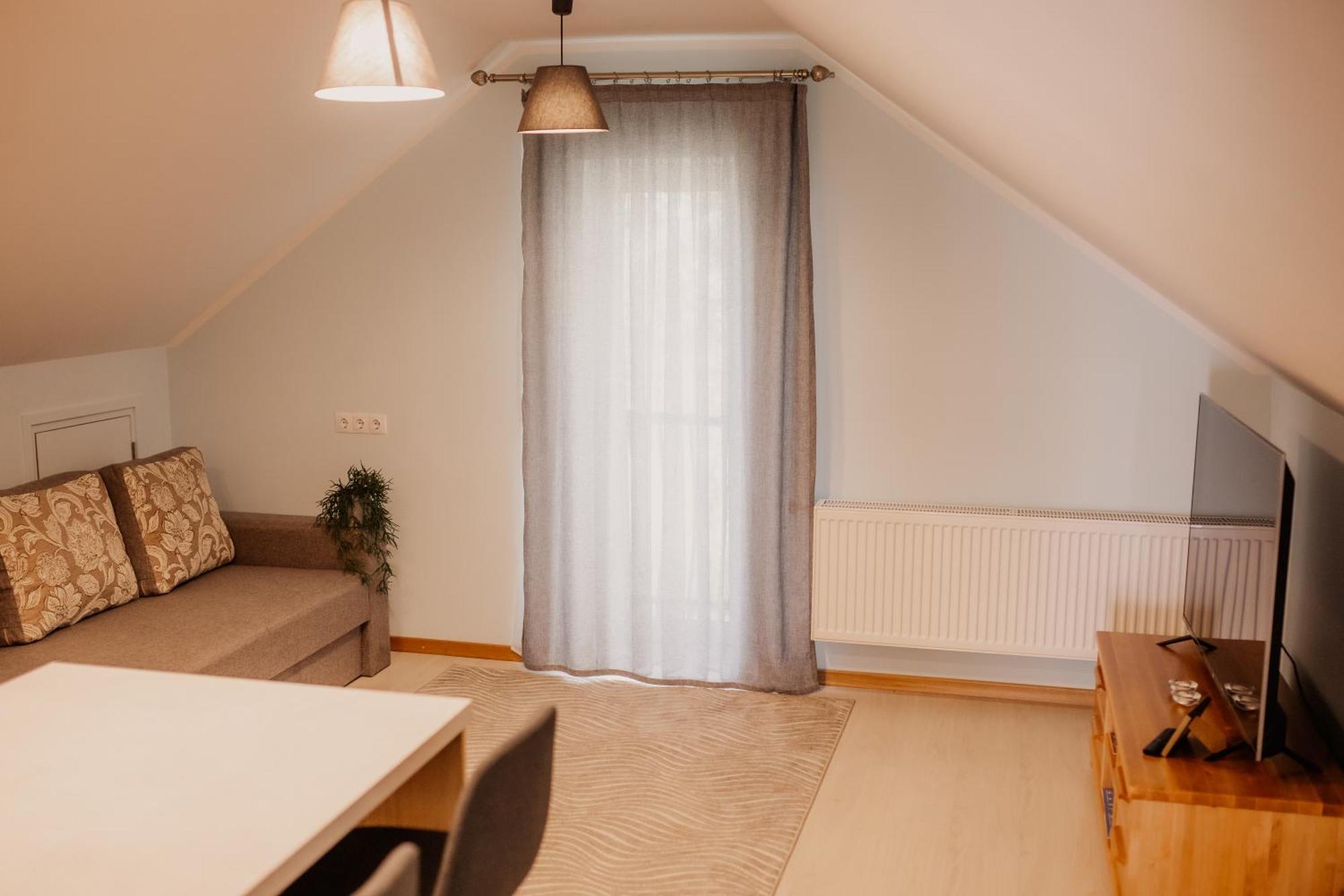 Saules Iela 2A Apart otel Saldus Oda fotoğraf