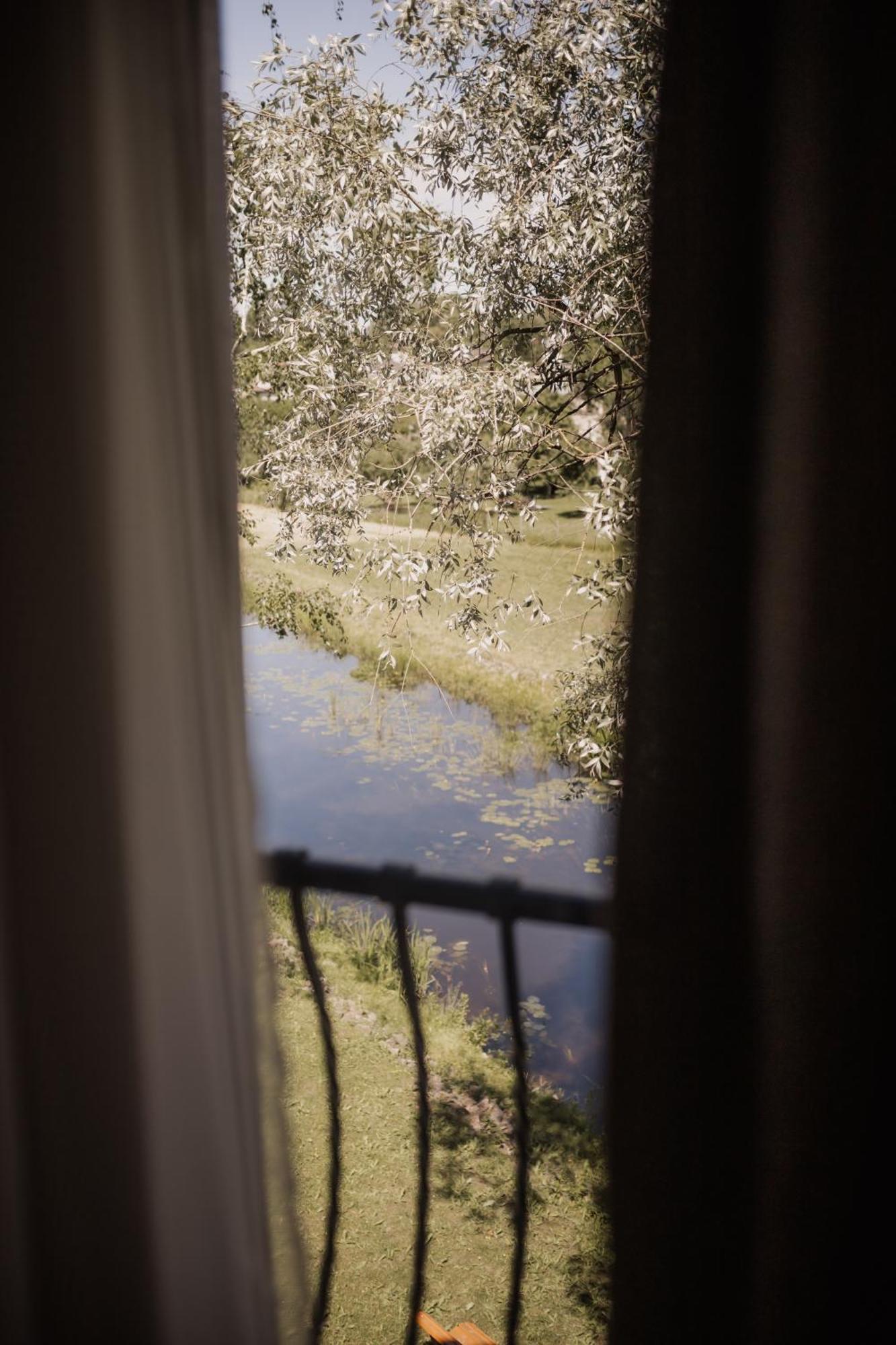 Saules Iela 2A Apart otel Saldus Oda fotoğraf